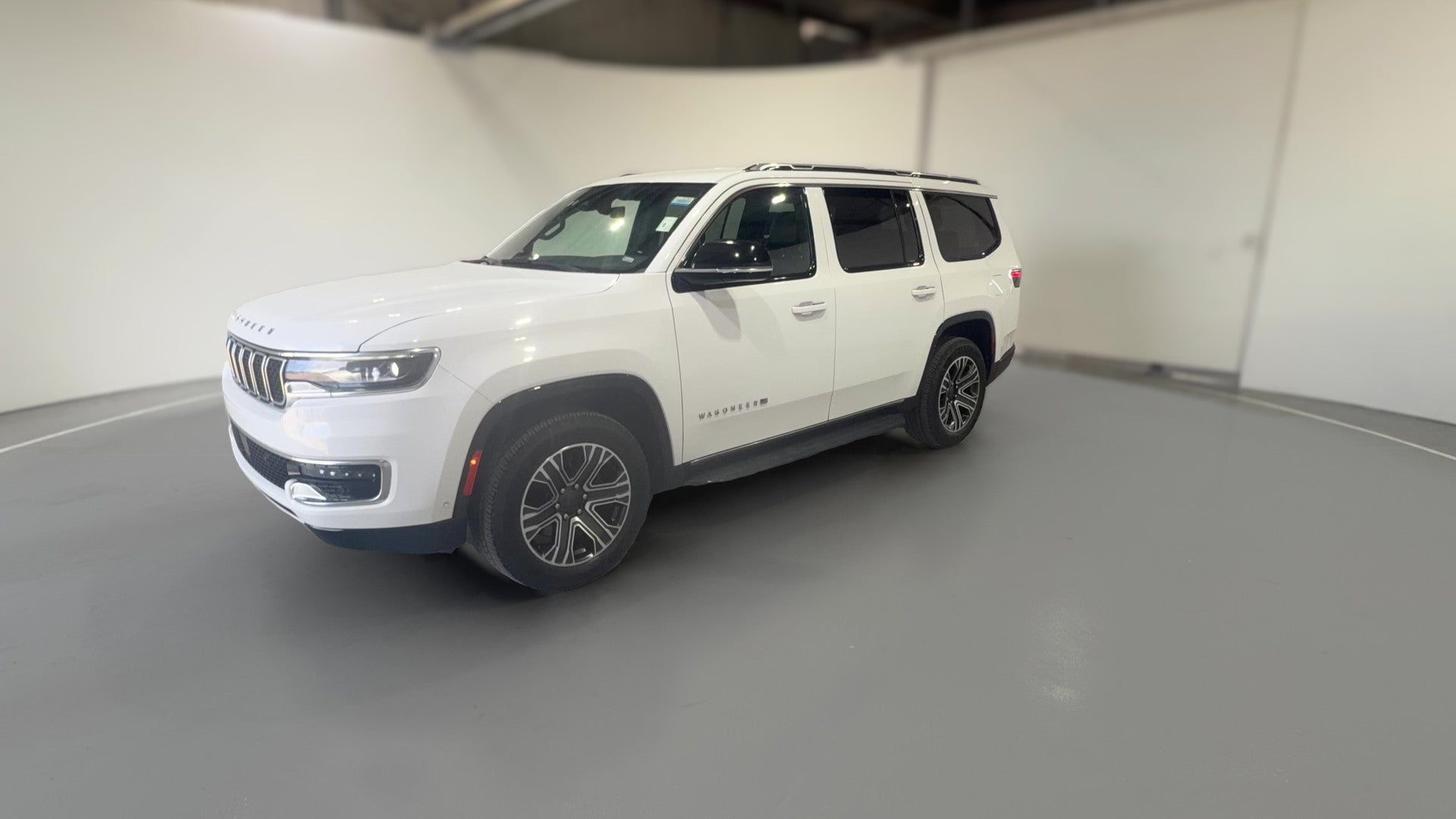 2024 Jeep Wagoneer vehicle photo
