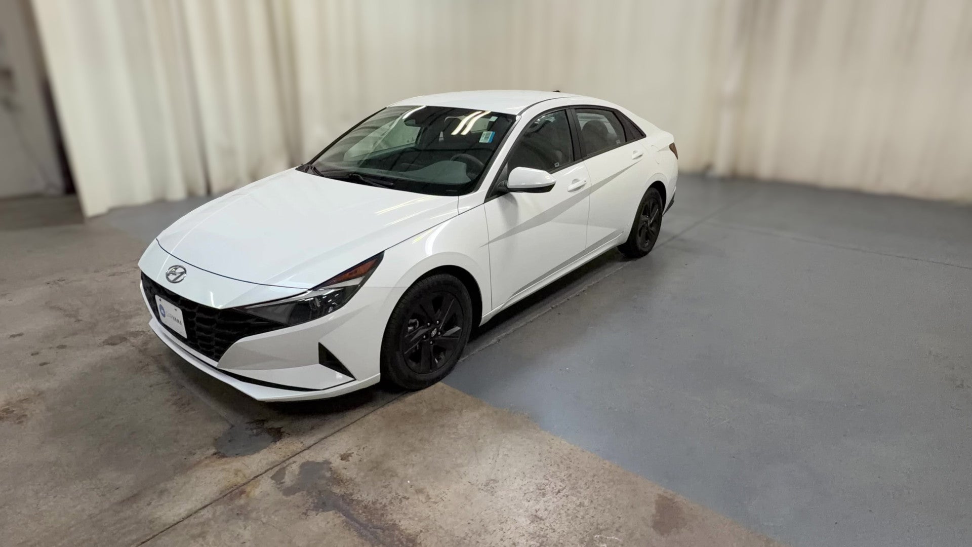 2021 Hyundai Elantra vehicle photo