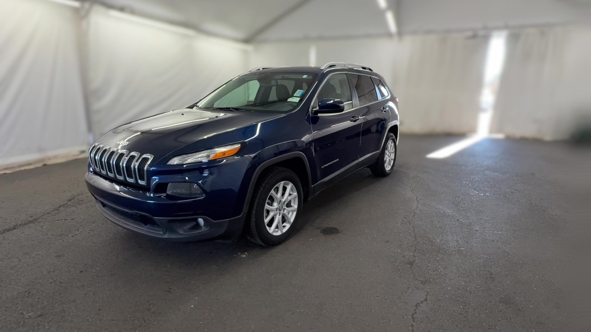 2018 Jeep Cherokee vehicle photo