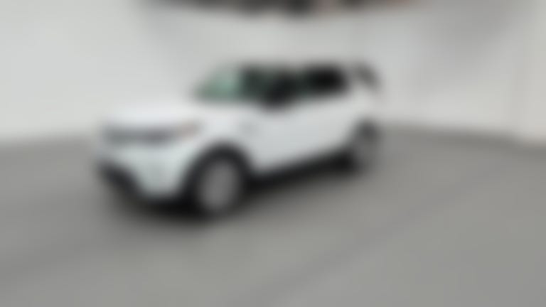 2025 Land Rover Discovery vehicle photo