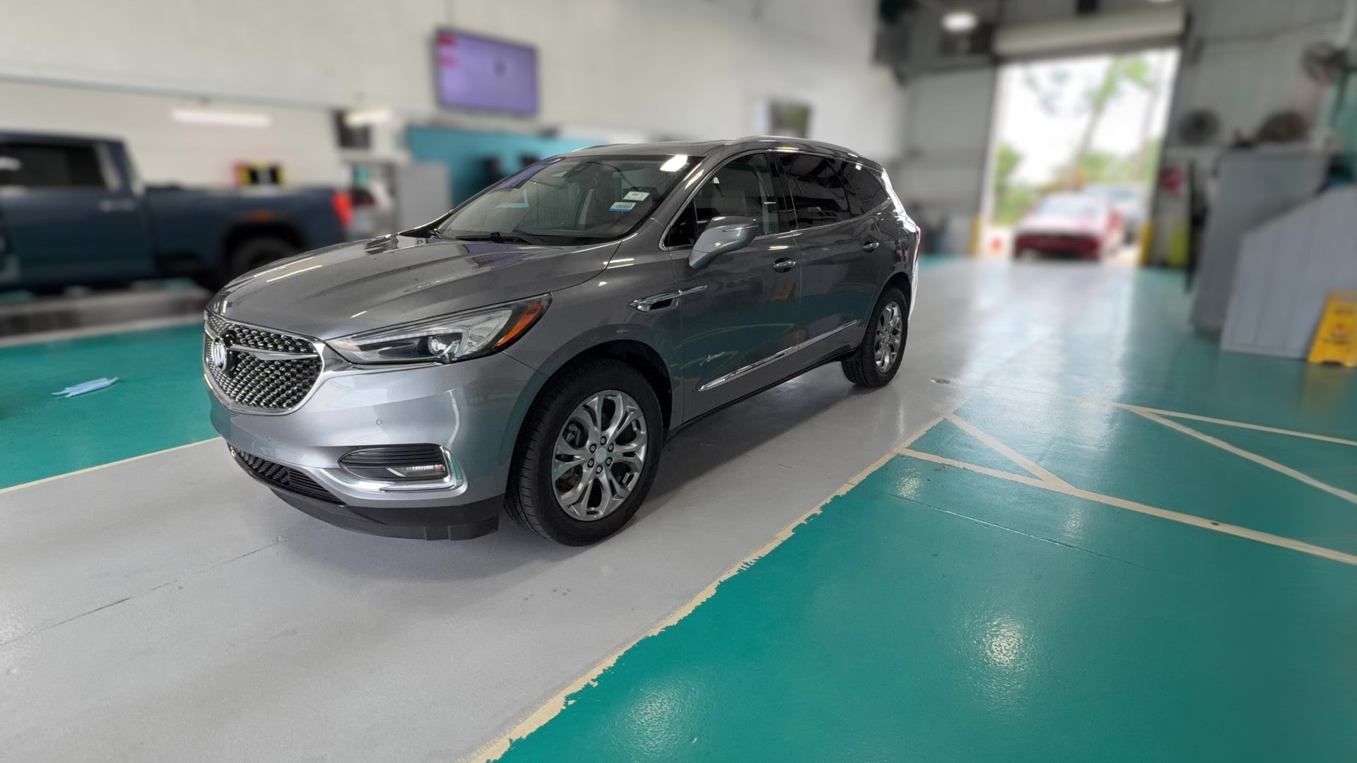 2018 Buick Enclave vehicle photo