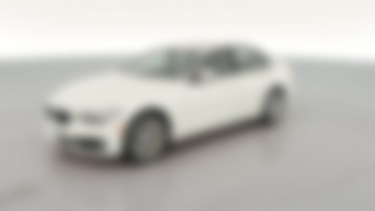 2018 BMW 3 Series vehicle photo