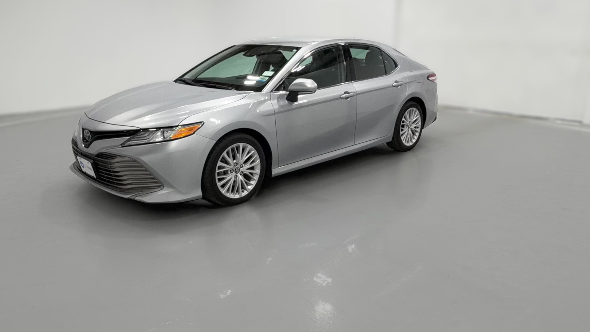 2020 Toyota Camry vehicle photo