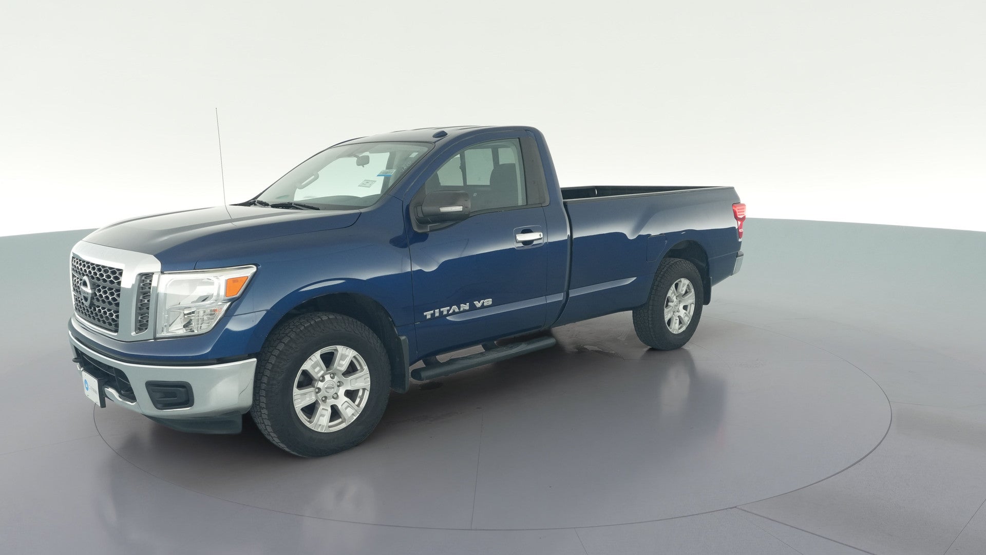 2018 Nissan TITAN Single Cab vehicle photo