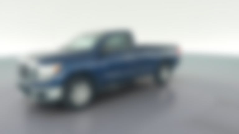 2018 Nissan TITAN Single Cab vehicle photo