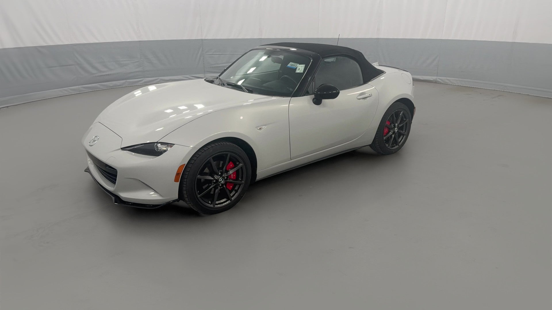 2016 MAZDA MX-5 Miata vehicle photo