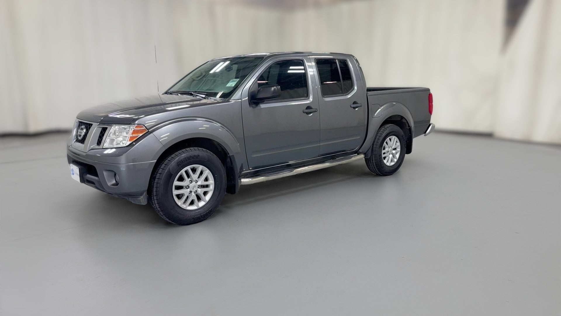 2020 Nissan Frontier Crew Cab vehicle photo
