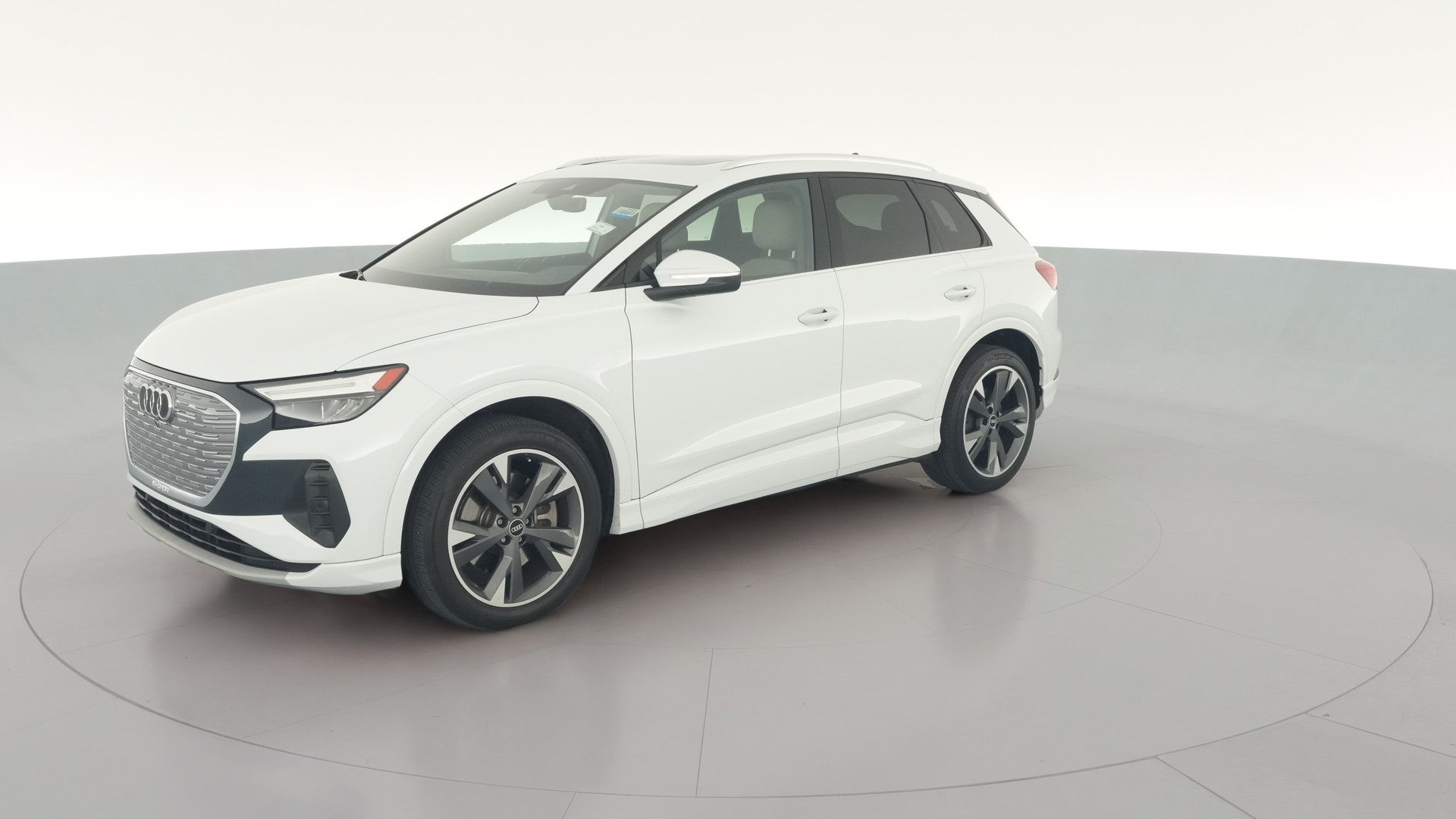 2022 Audi Q4 e-tron vehicle photo