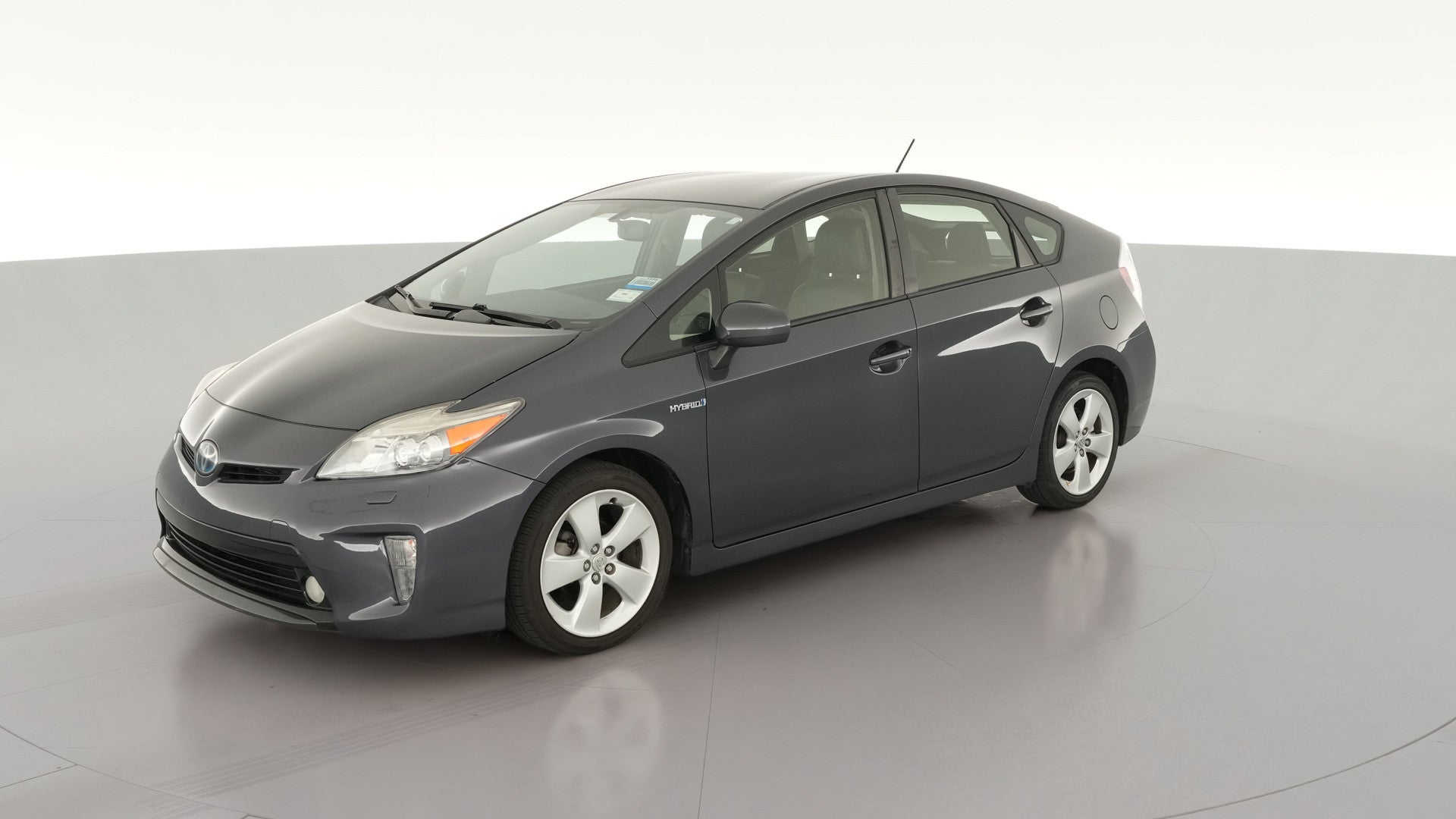 2014 Toyota Prius vehicle photo