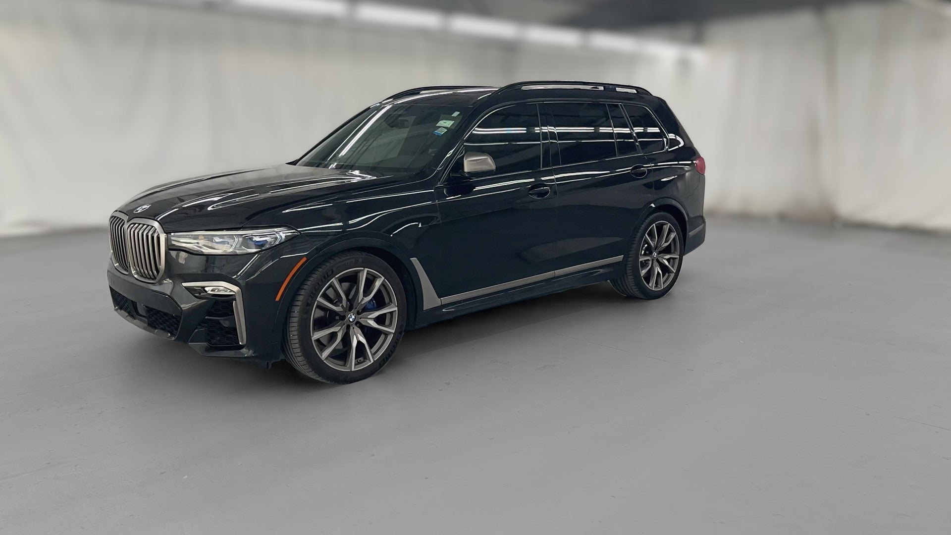 2021 BMW X7 vehicle photo