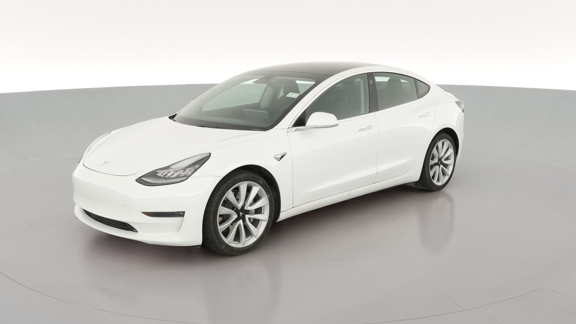 2019 Tesla Model 3 vehicle photo