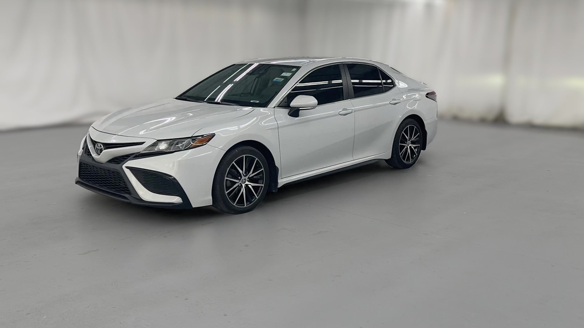 2022 Toyota Camry vehicle photo