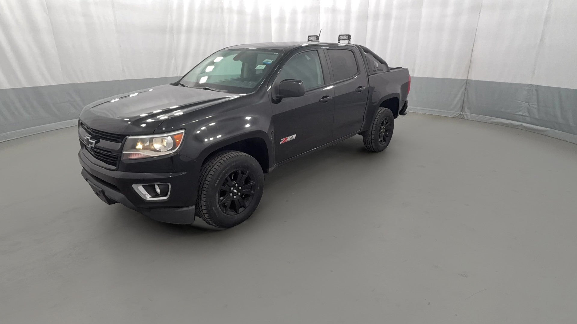 2019 Chevrolet Colorado Crew Cab vehicle photo
