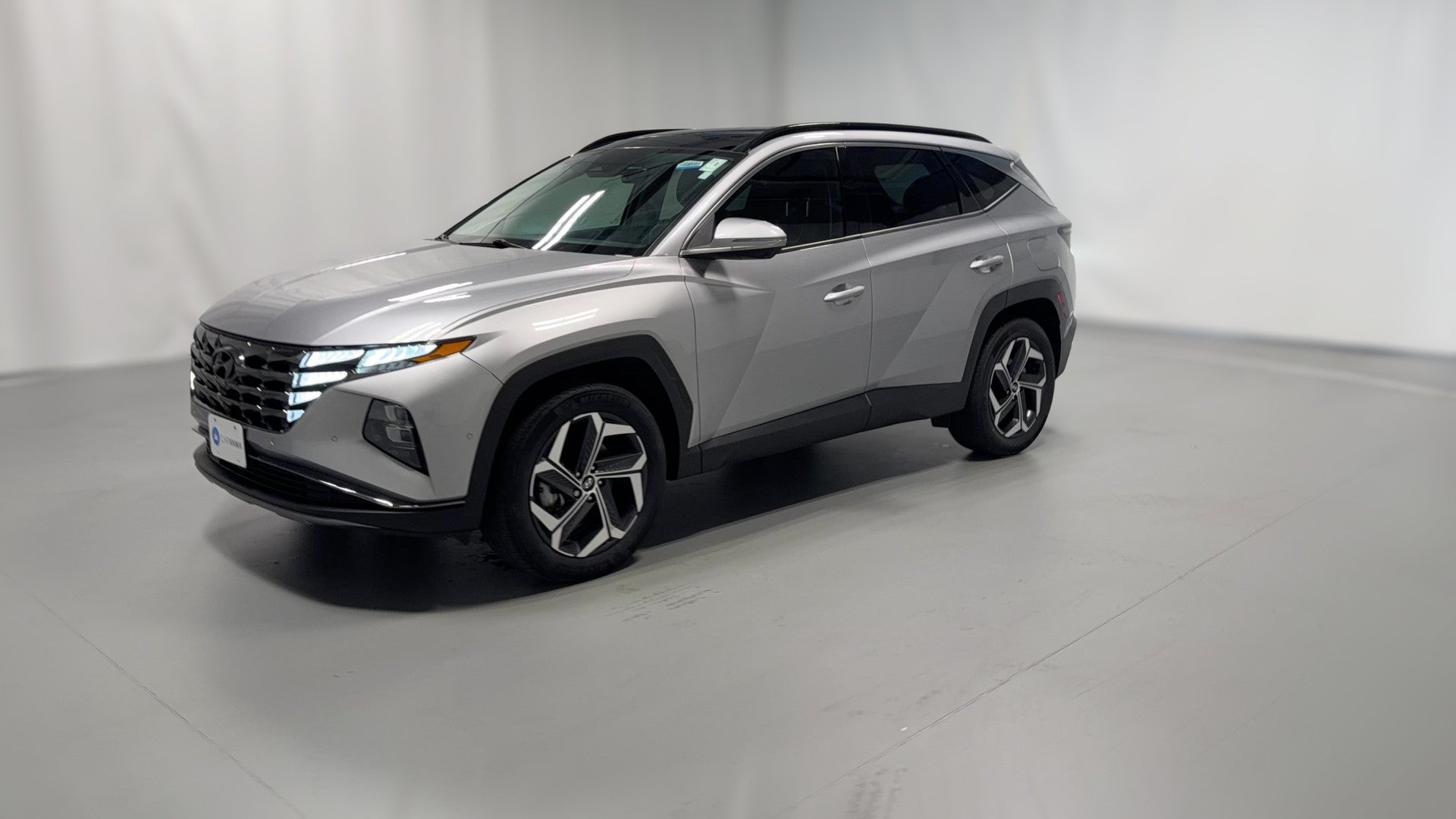 2022 Hyundai Tucson Hybrid vehicle photo