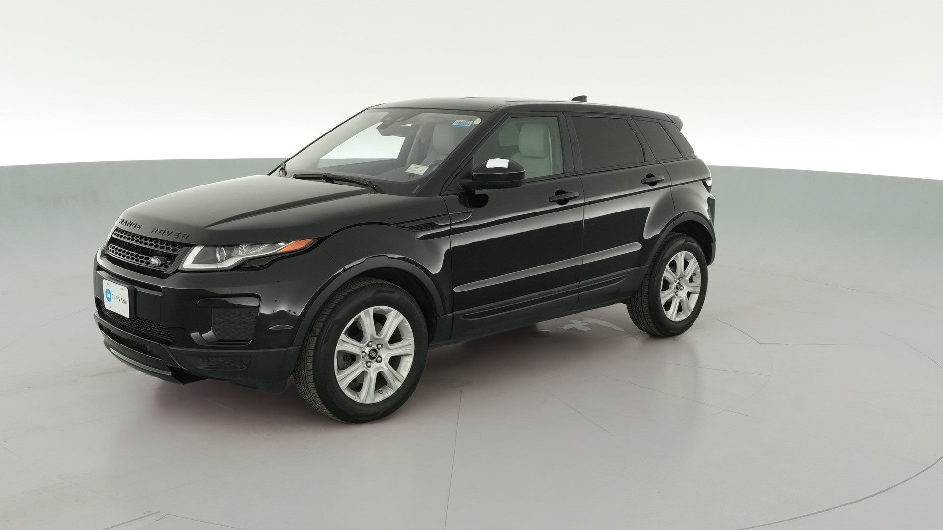 2018 Land Rover Range Rover Evoque vehicle photo