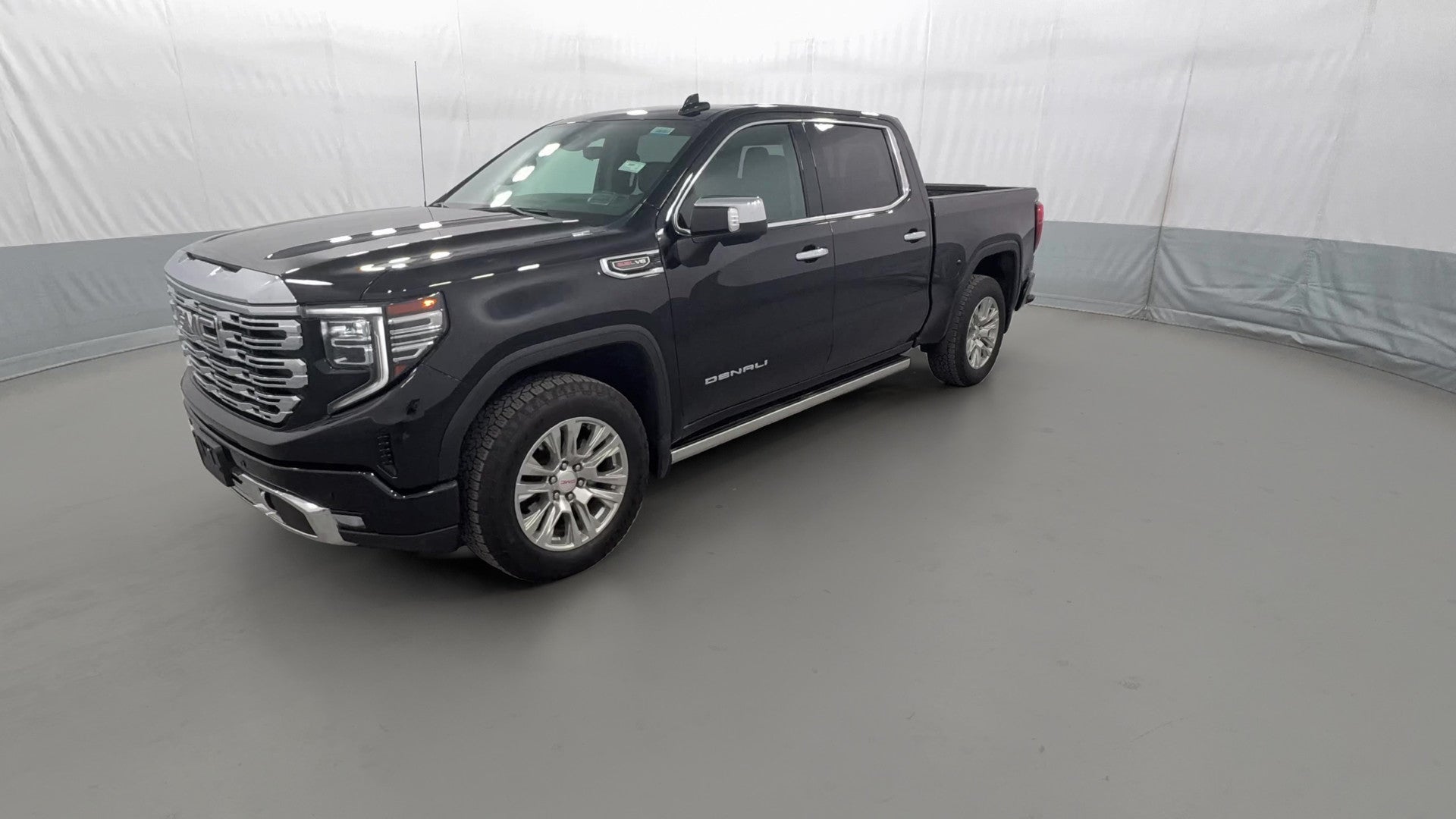 2023 GMC Sierra 1500 Crew Cab vehicle photo
