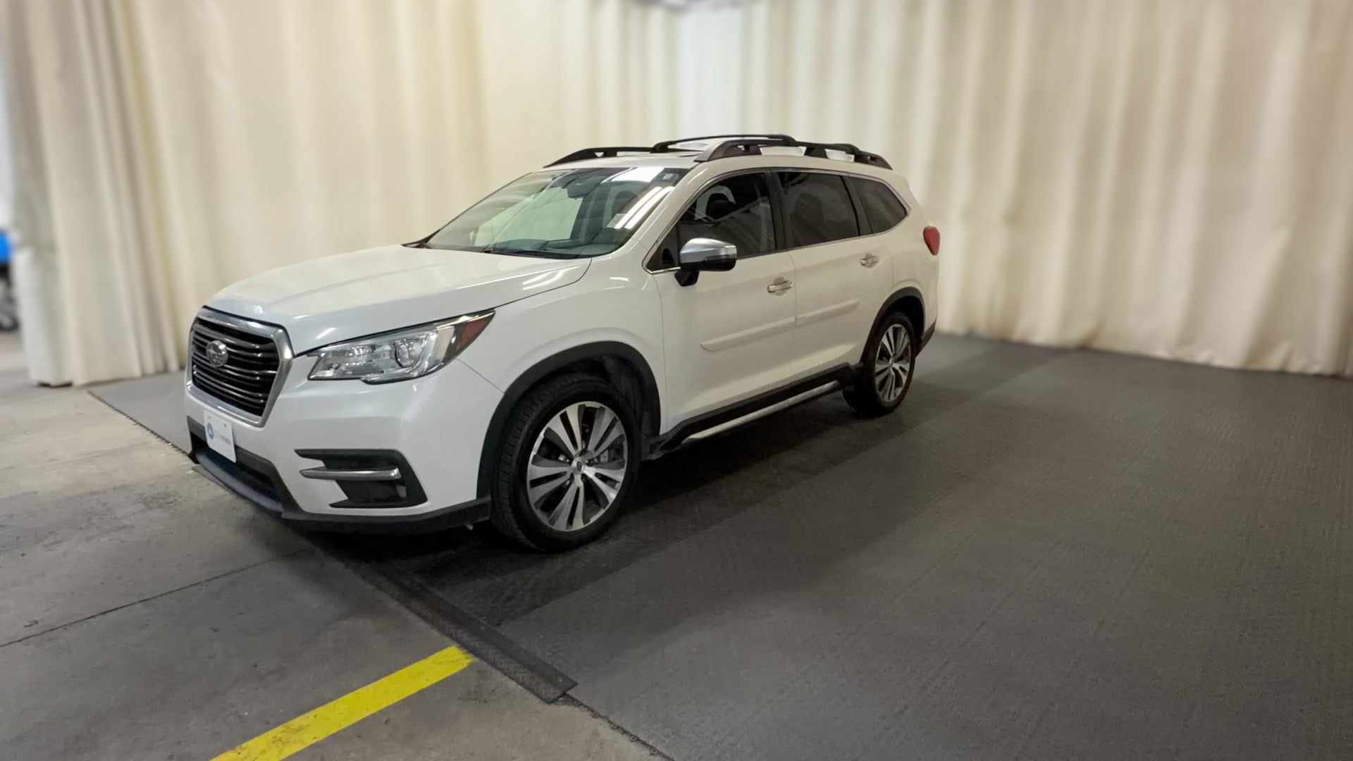 2020 Subaru Ascent vehicle photo