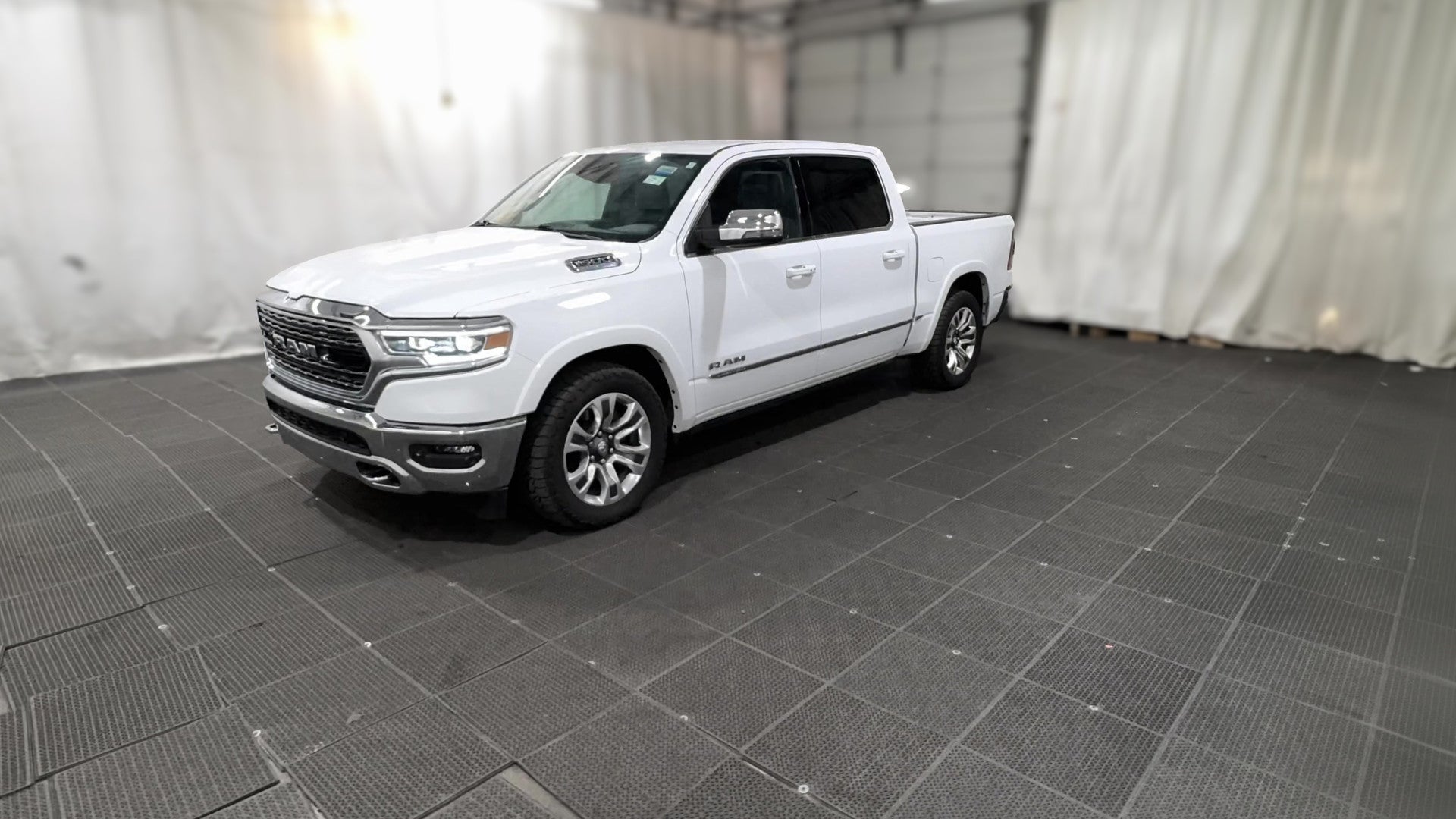 2023 Ram 1500 Crew Cab vehicle photo
