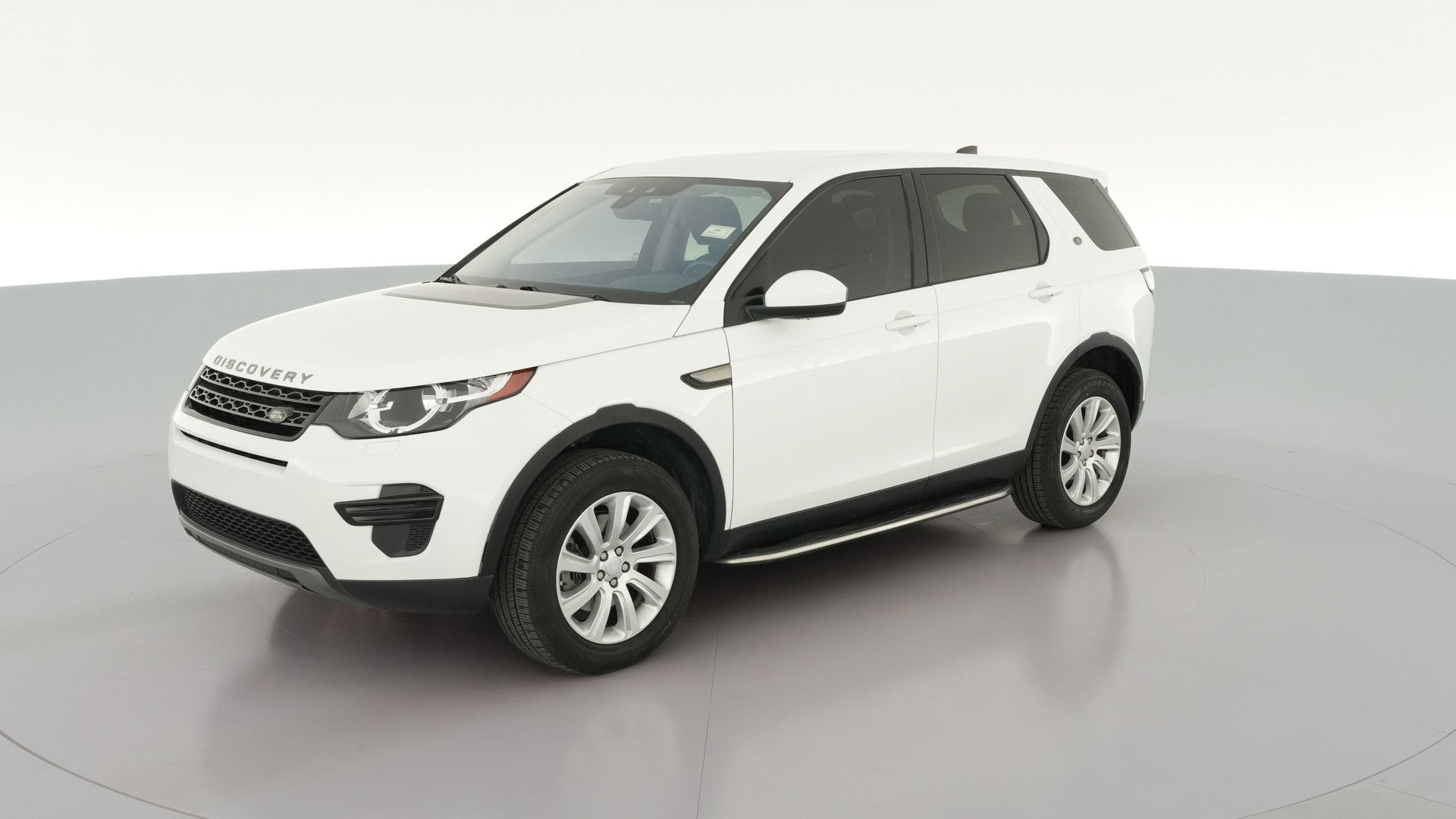 2019 Land Rover Discovery Sport vehicle photo
