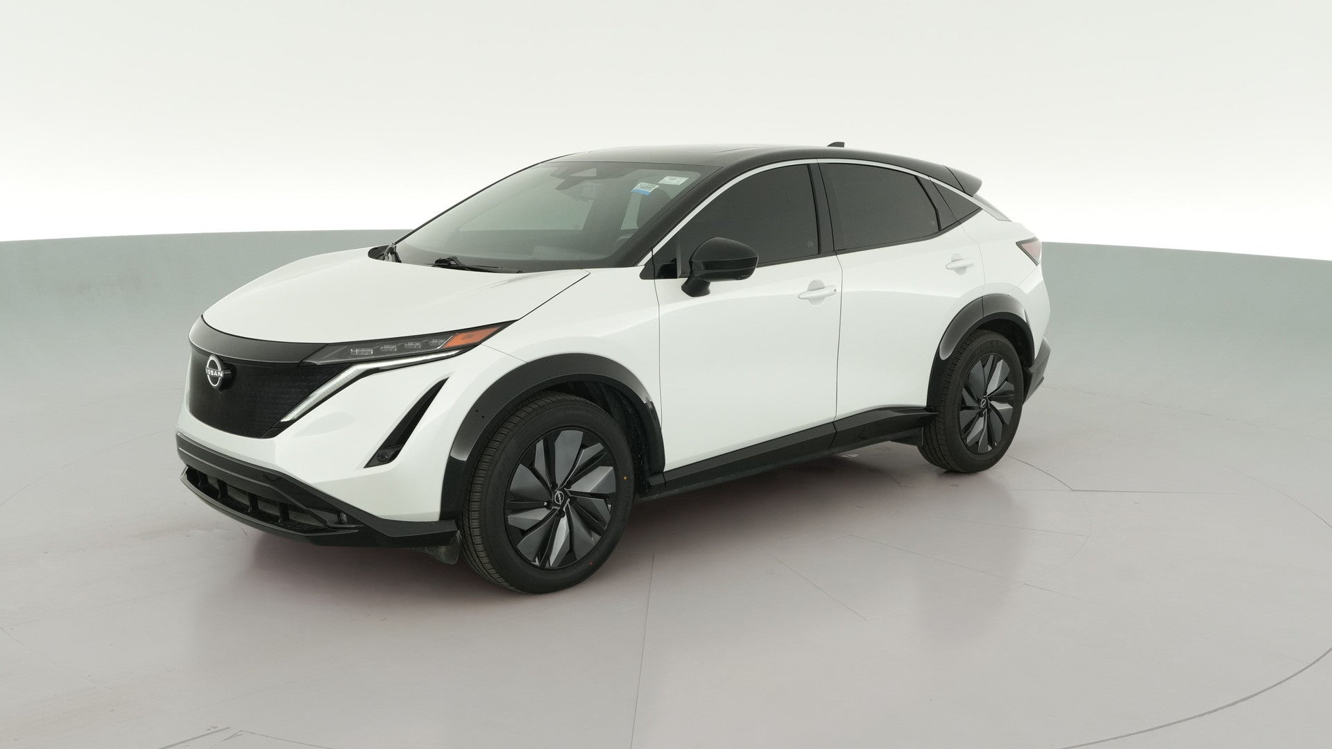2023 Nissan ARIYA vehicle photo