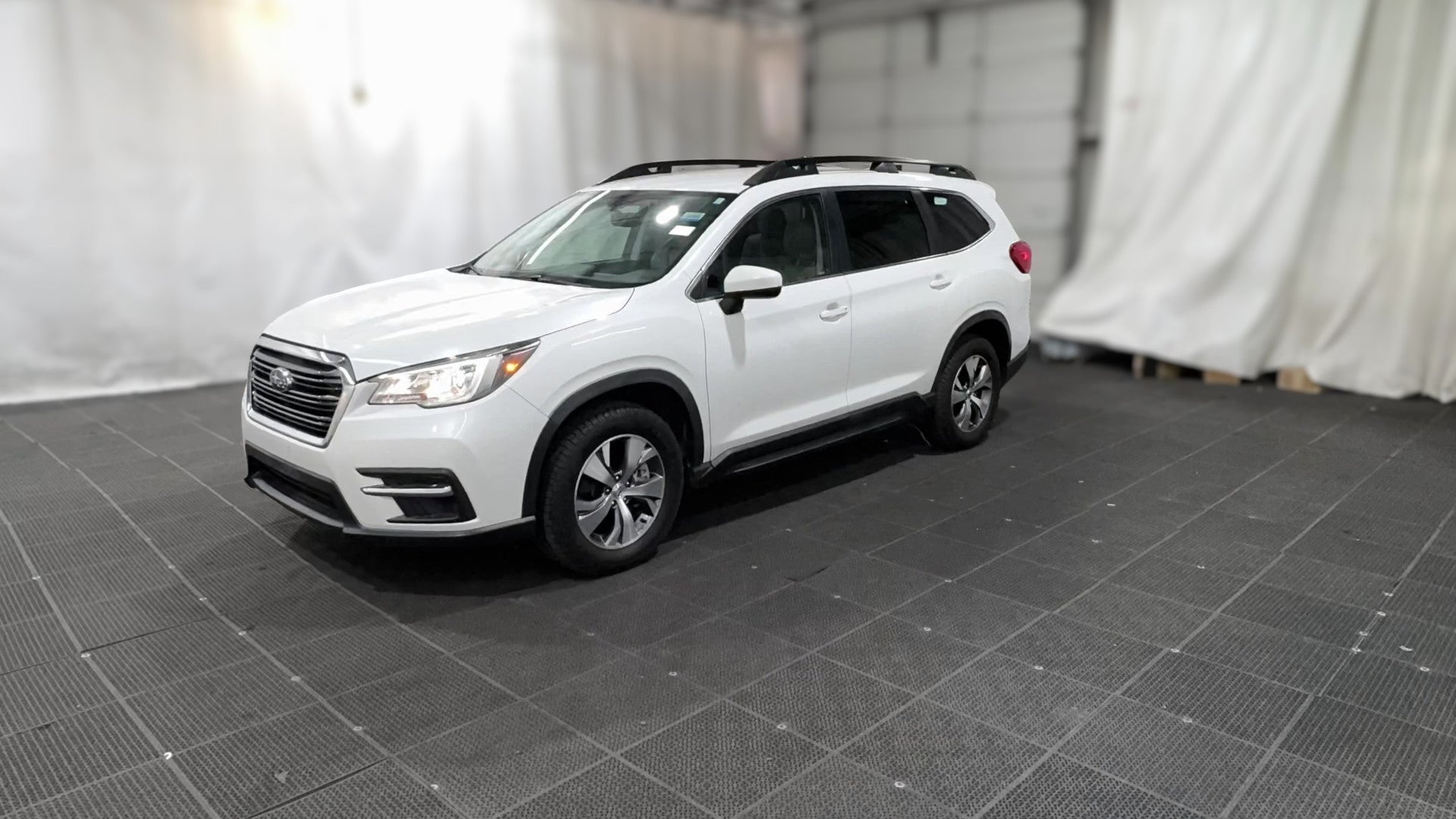 2020 Subaru Ascent vehicle photo