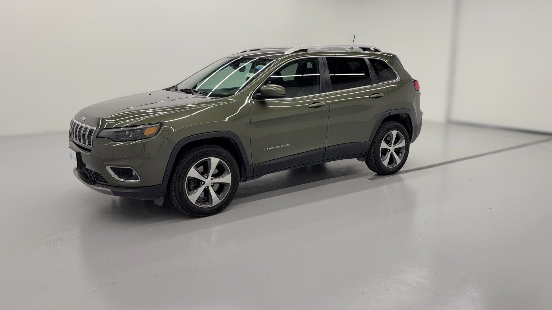 2019 Jeep Cherokee vehicle photo
