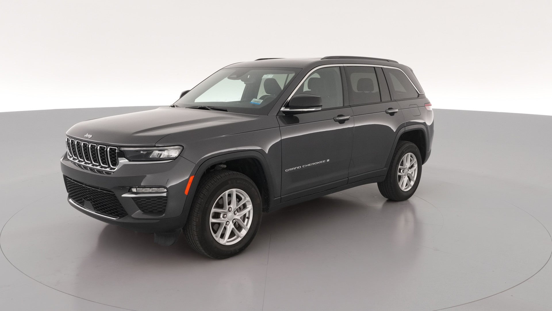 2024 Jeep Grand Cherokee vehicle photo