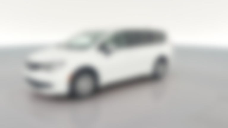 2023 Chrysler Voyager vehicle photo