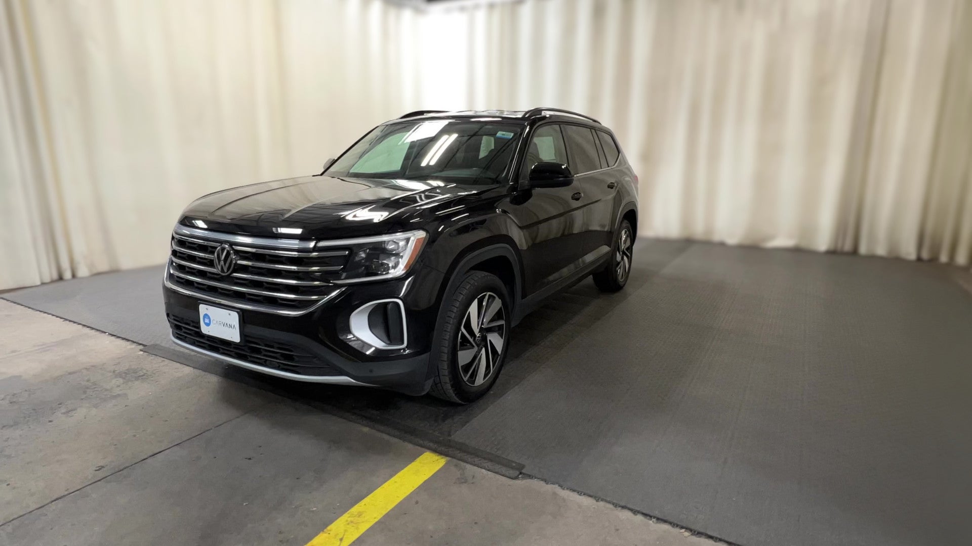 2024 Volkswagen Atlas vehicle photo