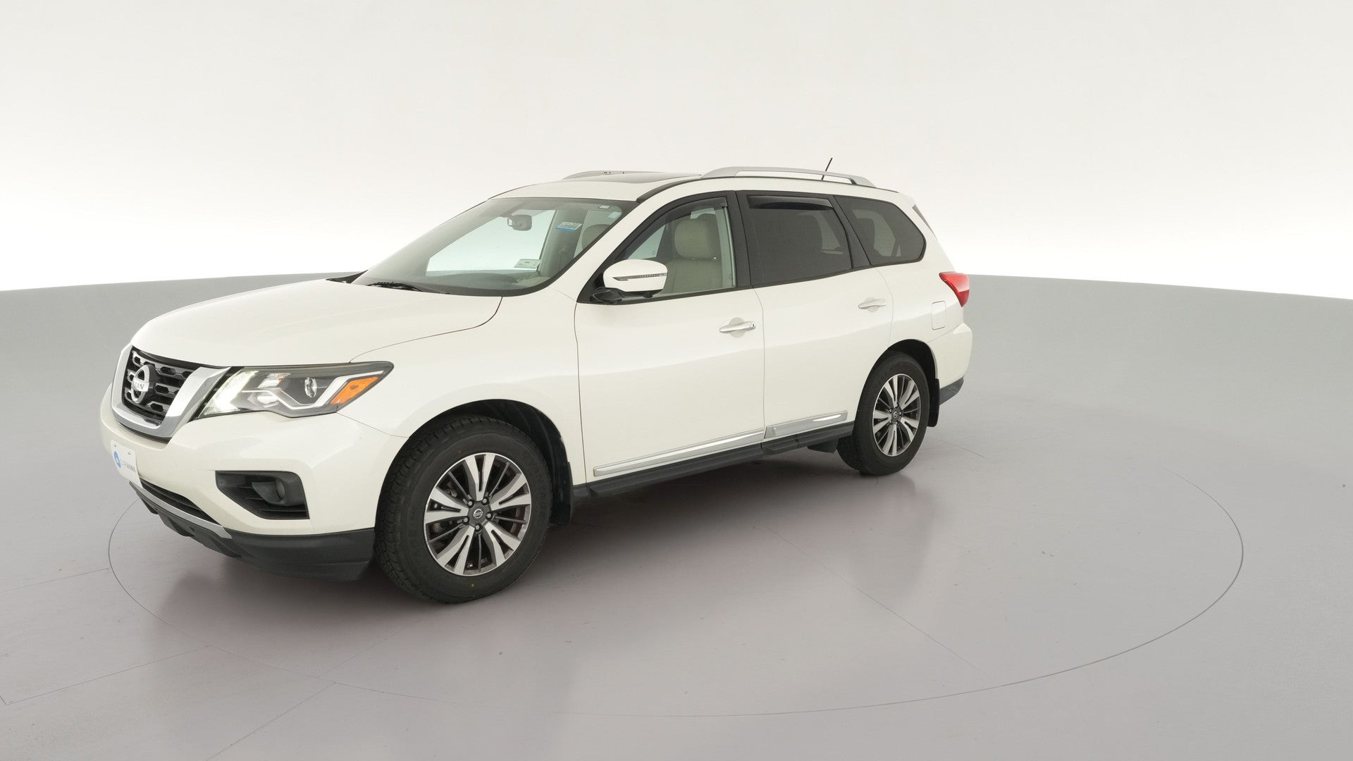 2017 Nissan Pathfinder vehicle photo
