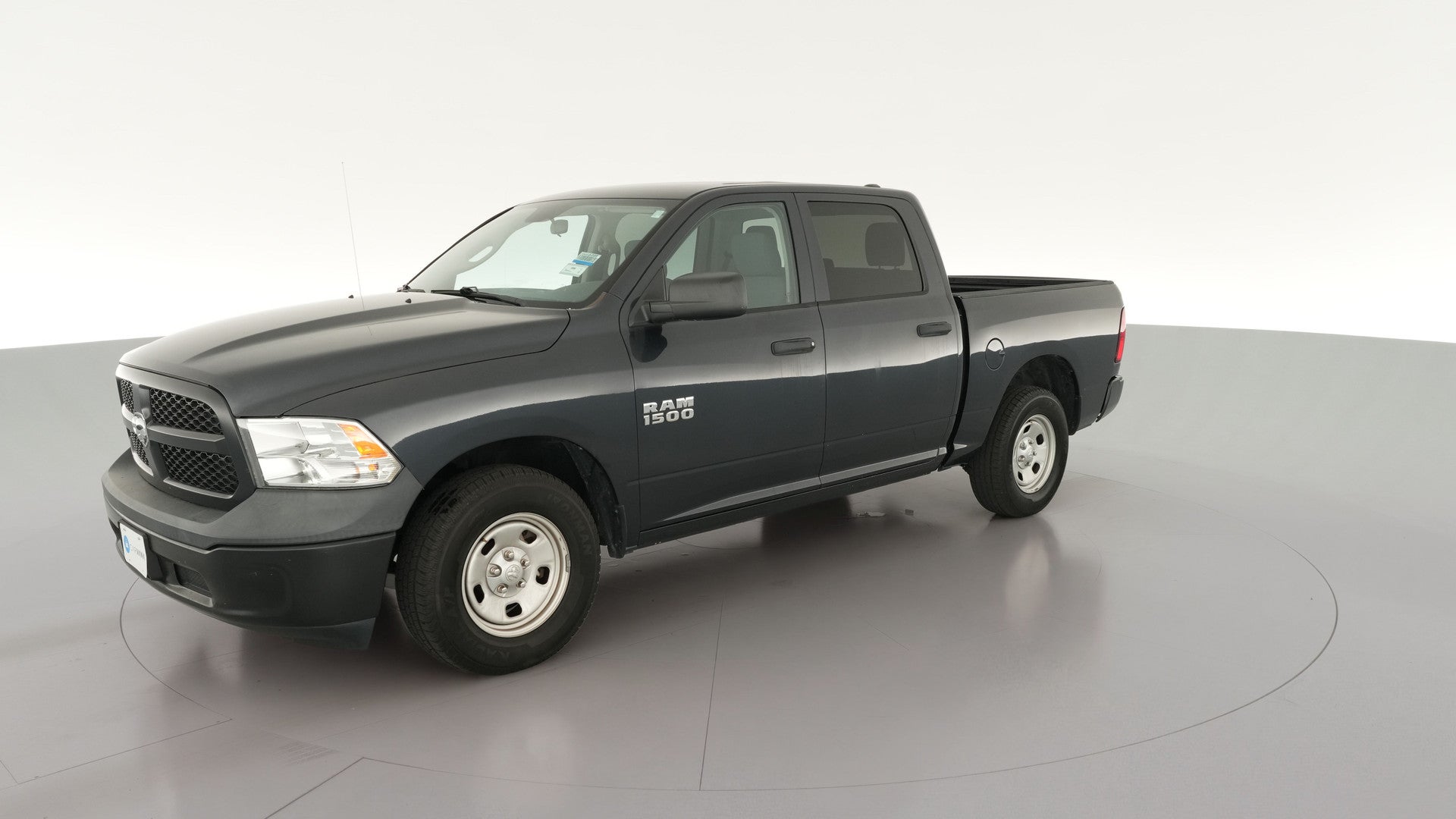 2018 Ram 1500 Crew Cab vehicle photo