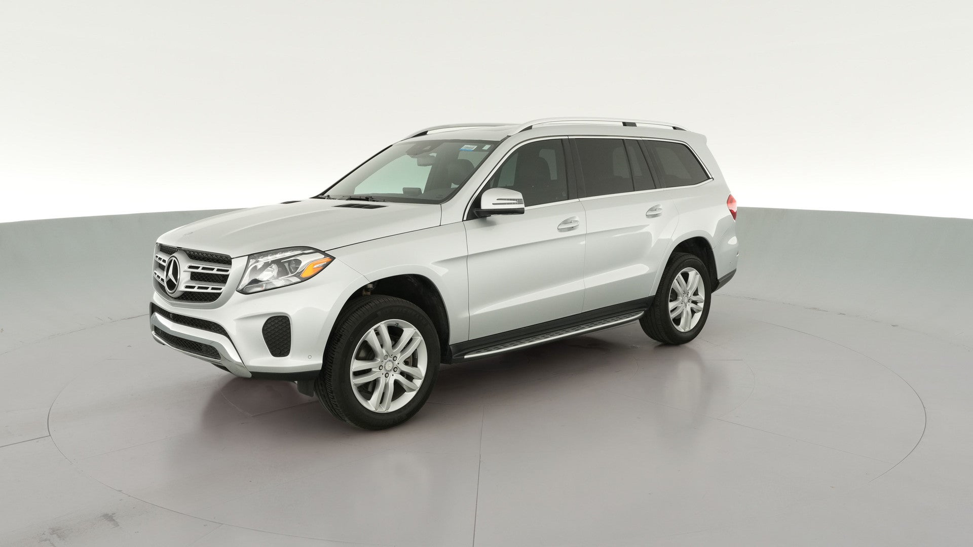 2017 Mercedes-Benz GLS vehicle photo