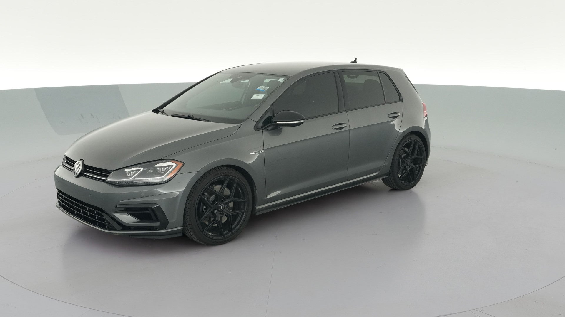 2019 Volkswagen Golf R vehicle photo