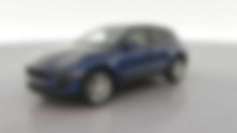 2024 Porsche Macan vehicle photo