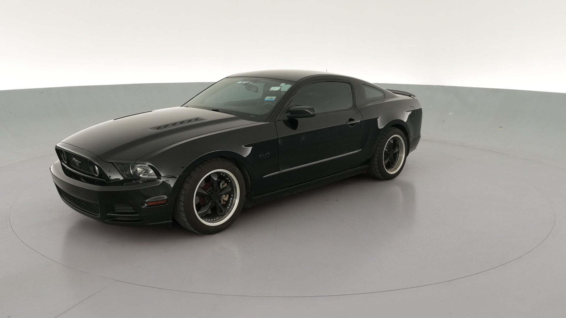 2013 Ford Mustang vehicle photo