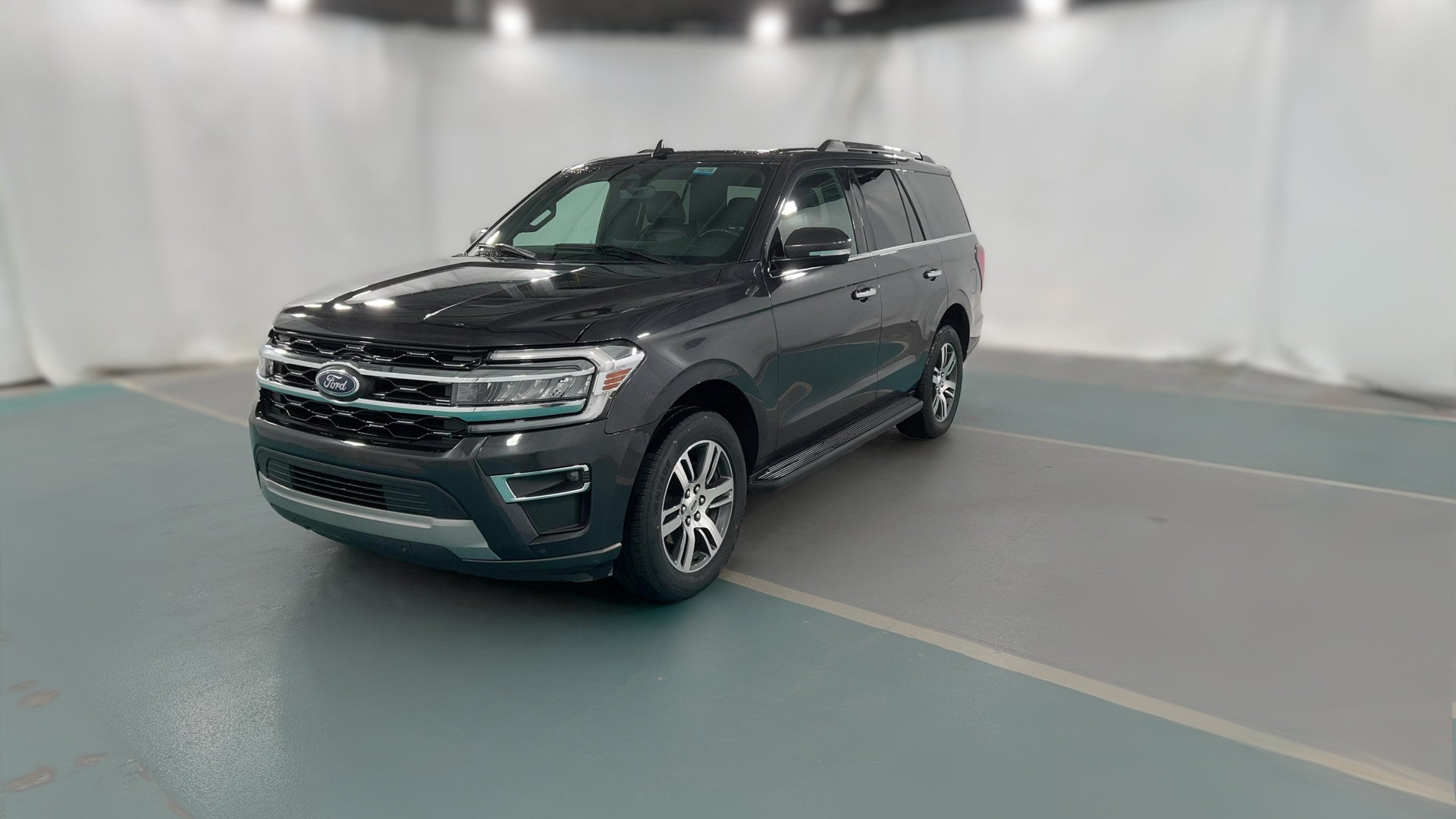 2024 Ford Expedition vehicle photo