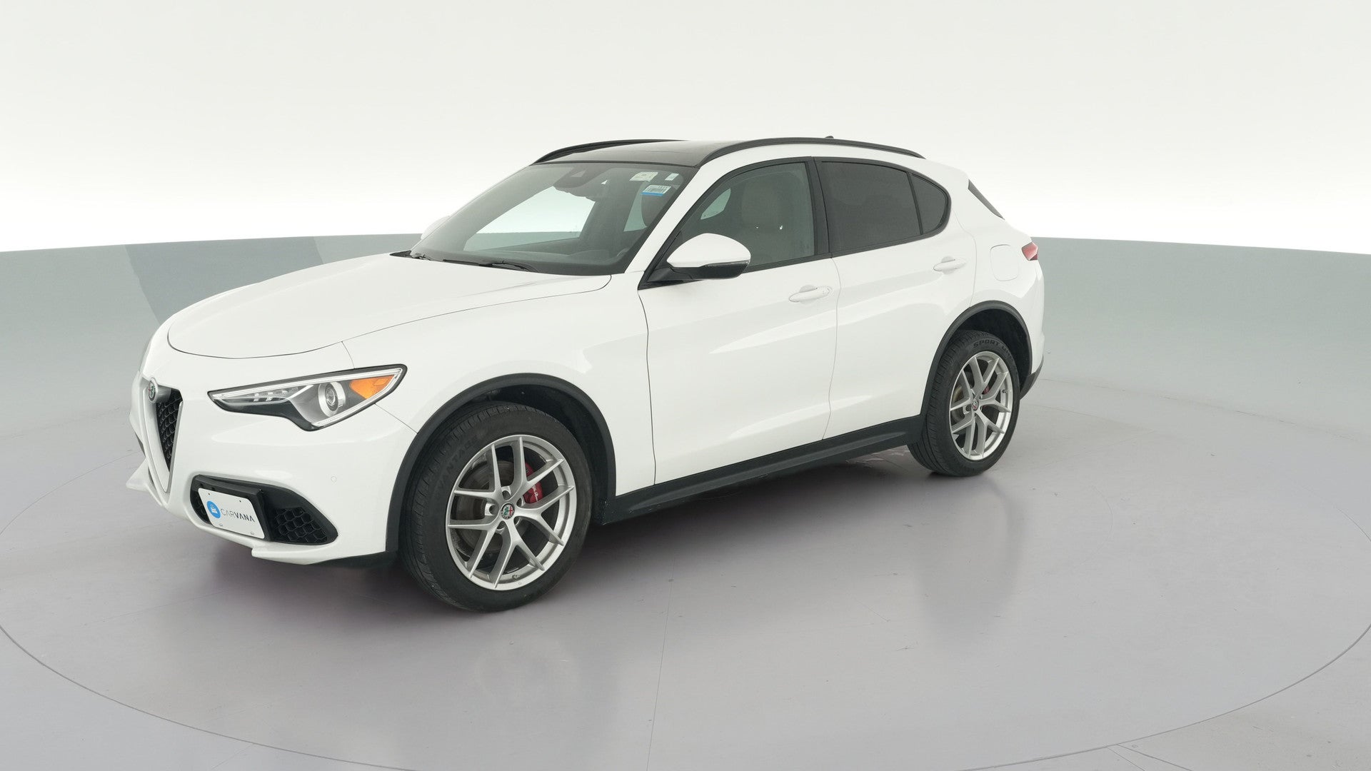 2019 Alfa Romeo Stelvio vehicle photo