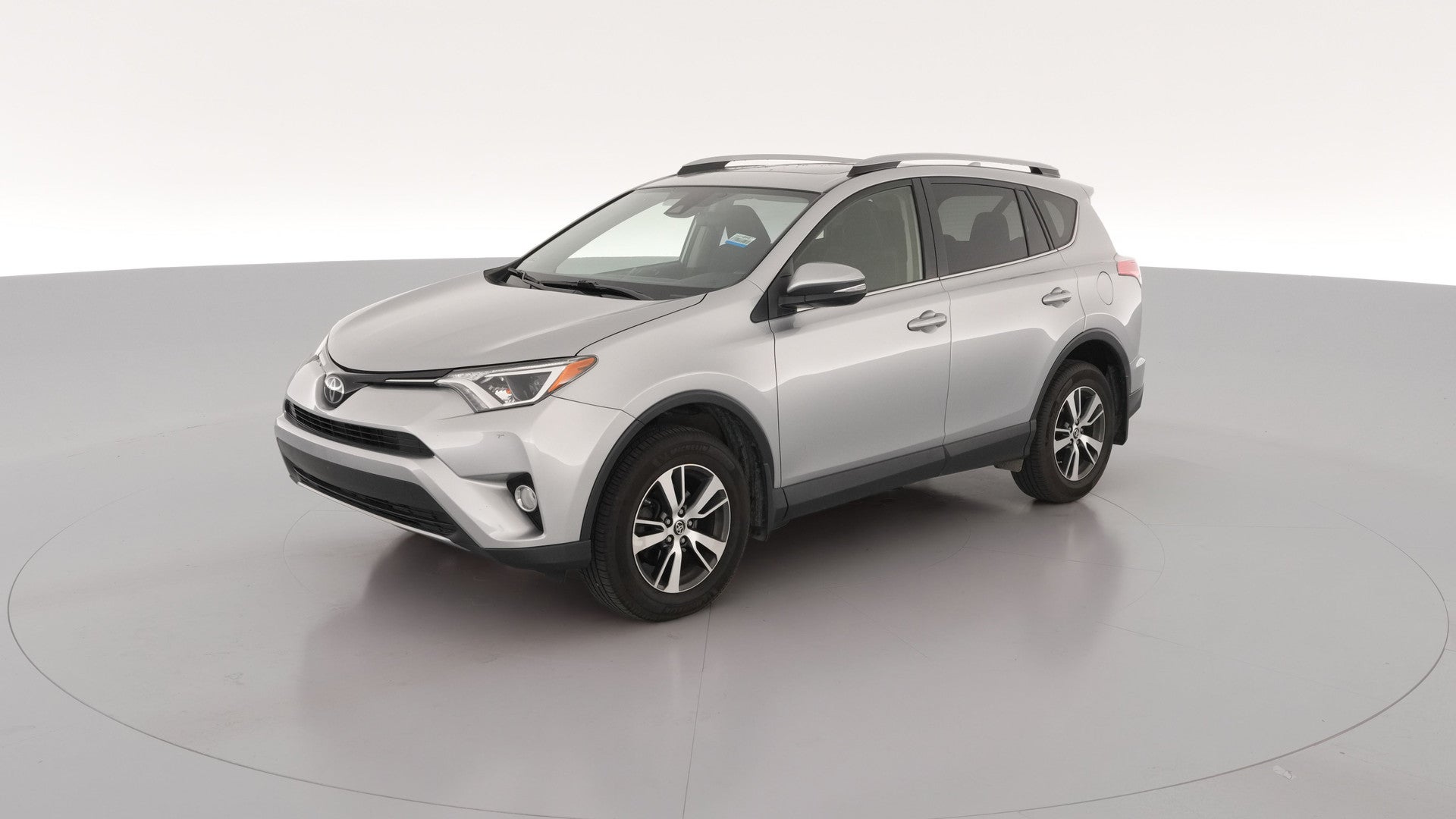 2018 Toyota RAV4 vehicle photo