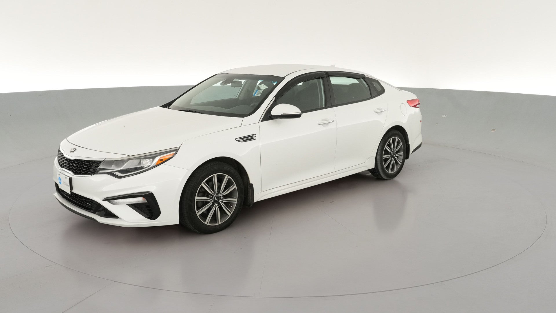 2019 Kia Optima vehicle photo