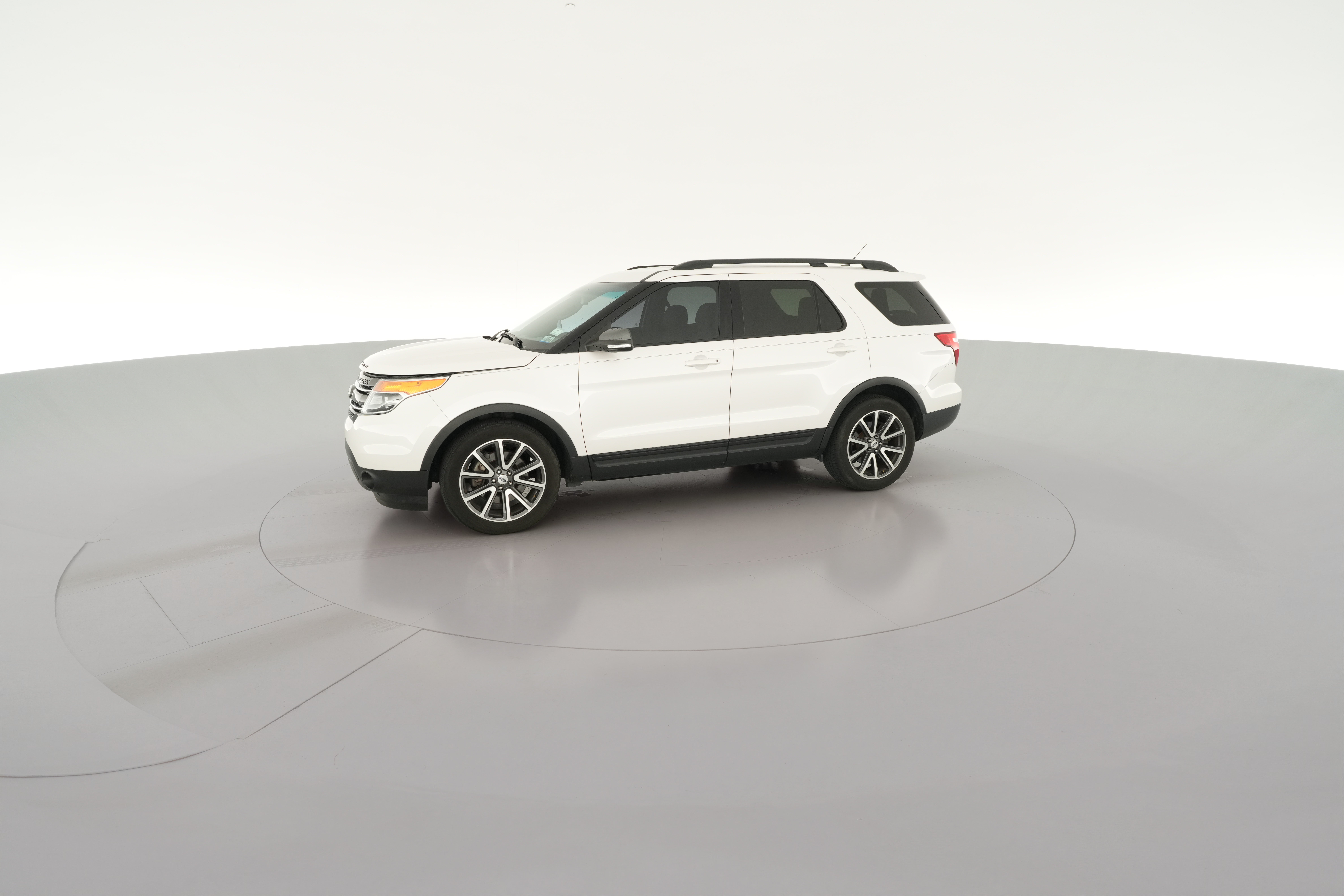 2015 Ford Explorer XLT - Photo 26