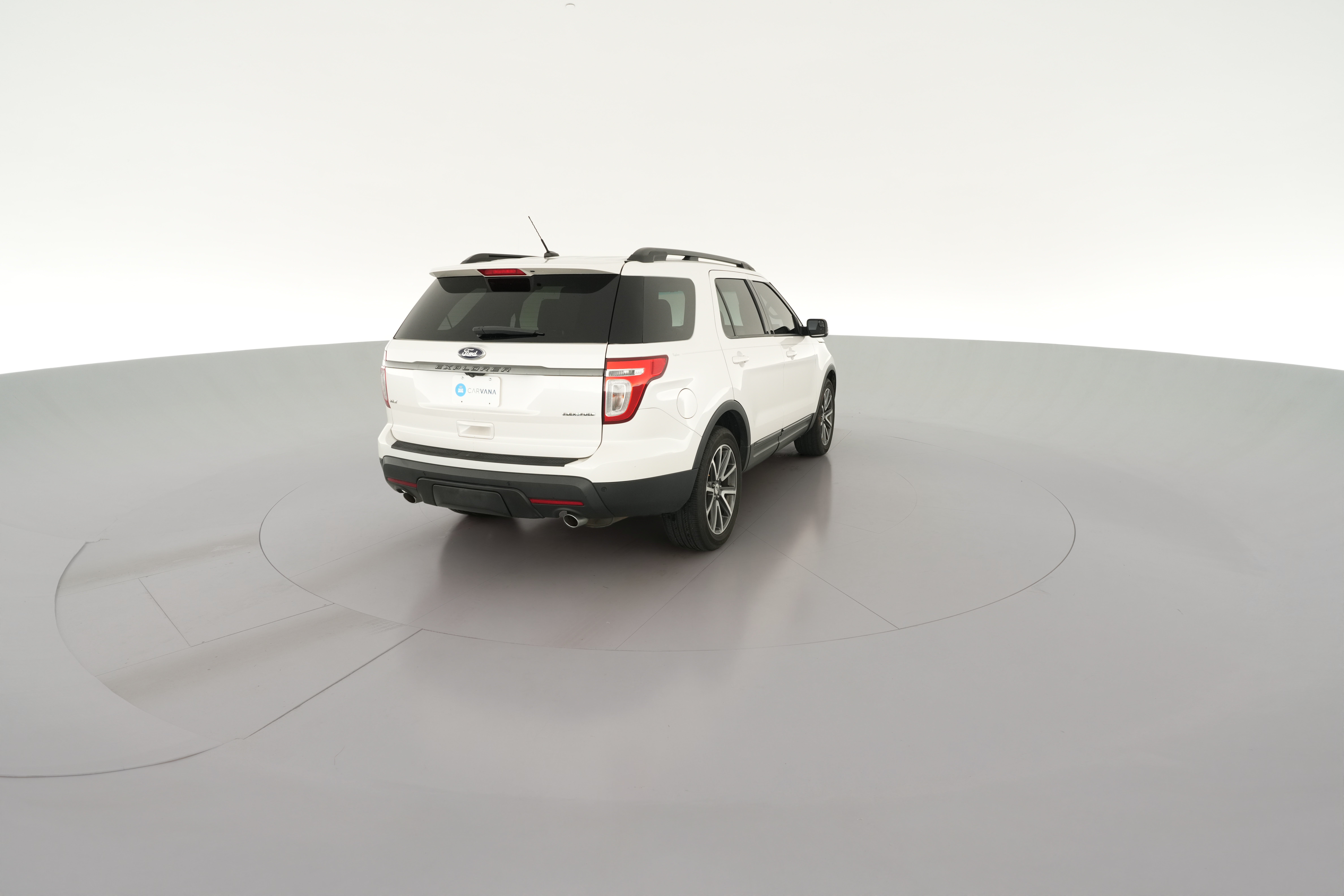 2015 Ford Explorer XLT - Photo 32
