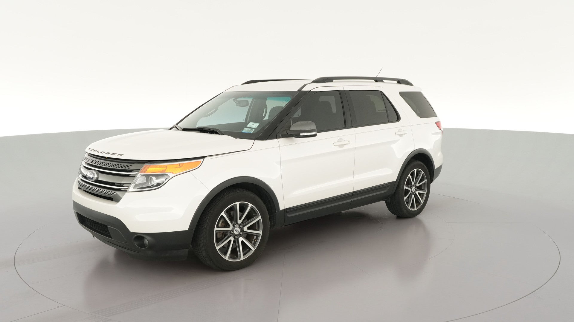 2015 Ford Explorer vehicle photo
