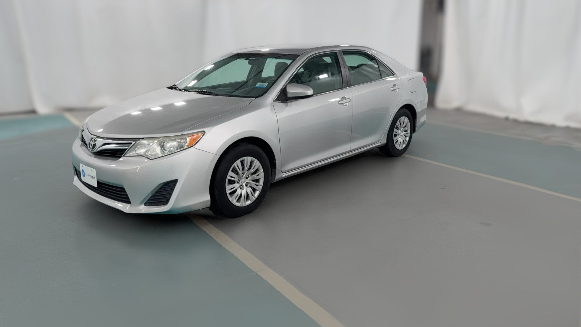 2014 Toyota Camry vehicle photo