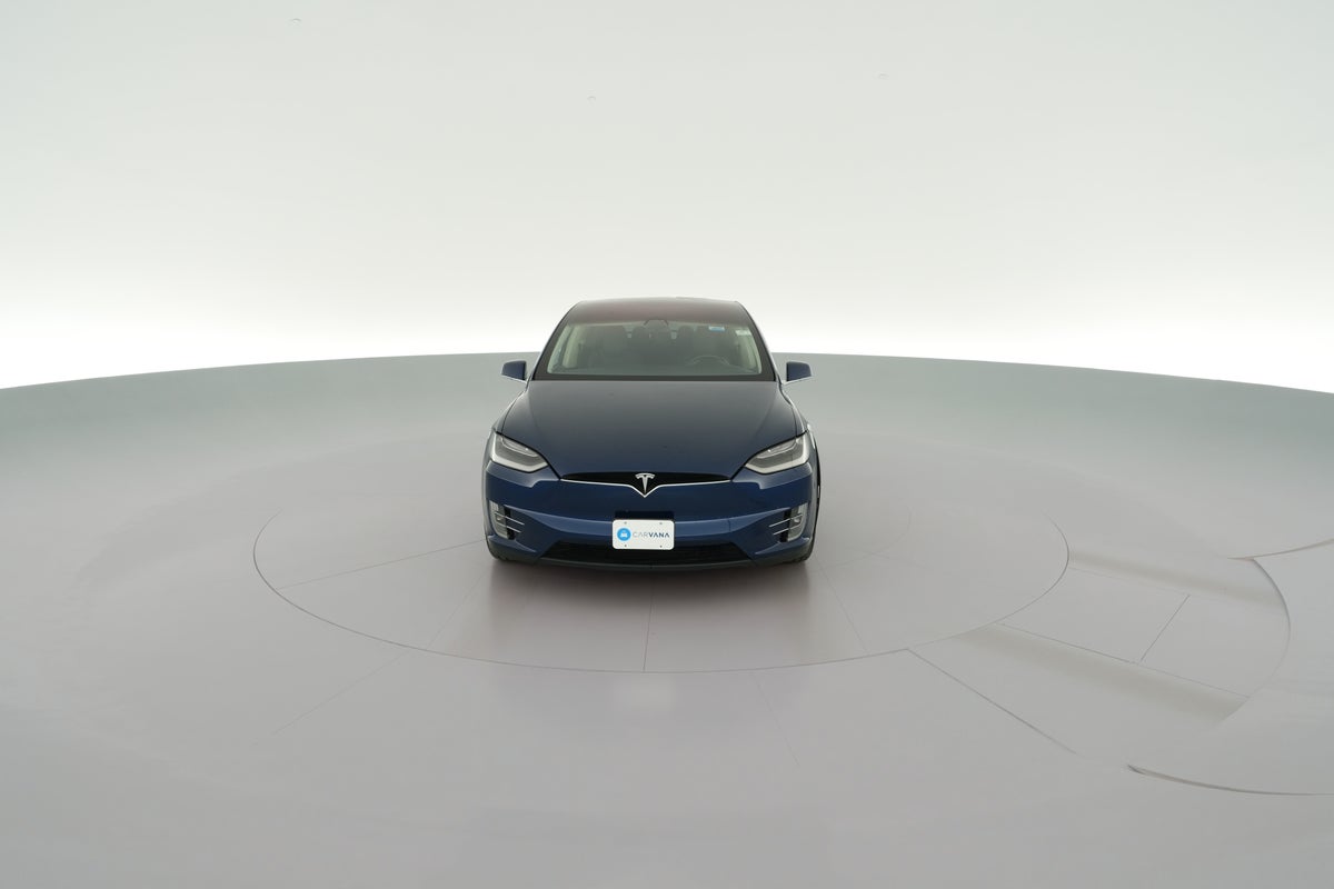 2017 Tesla Model X 75D in Deep Blue Metallic — 360° view 1