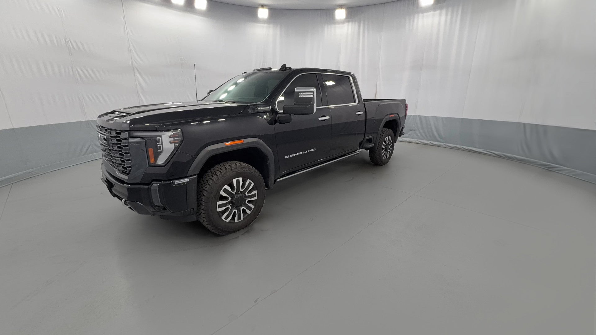 2024 GMC Sierra 2500 HD Crew Cab vehicle photo