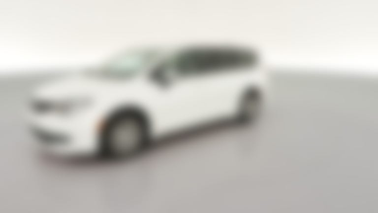 2022 Chrysler Voyager vehicle photo