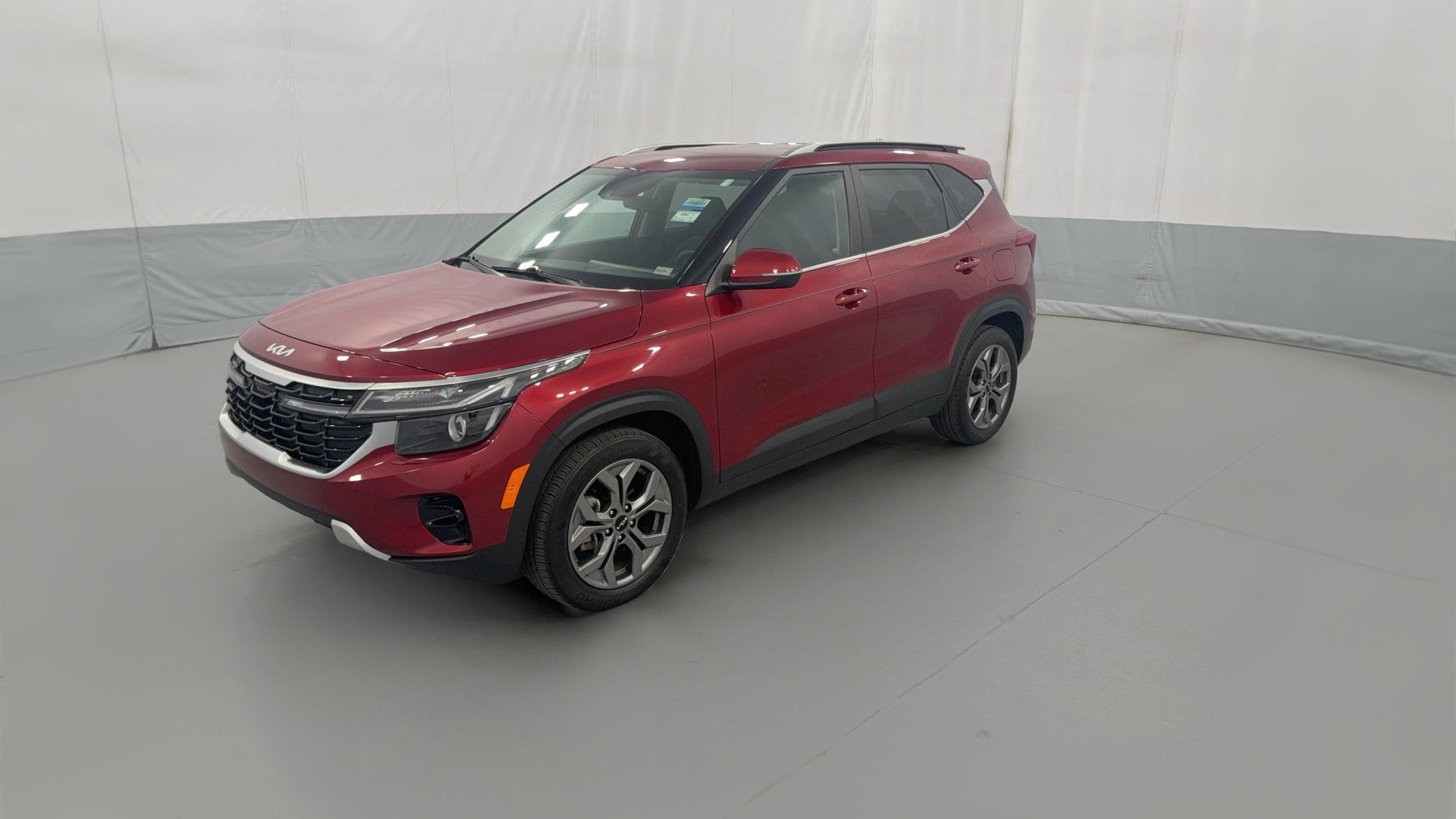 2024 Kia Seltos vehicle photo