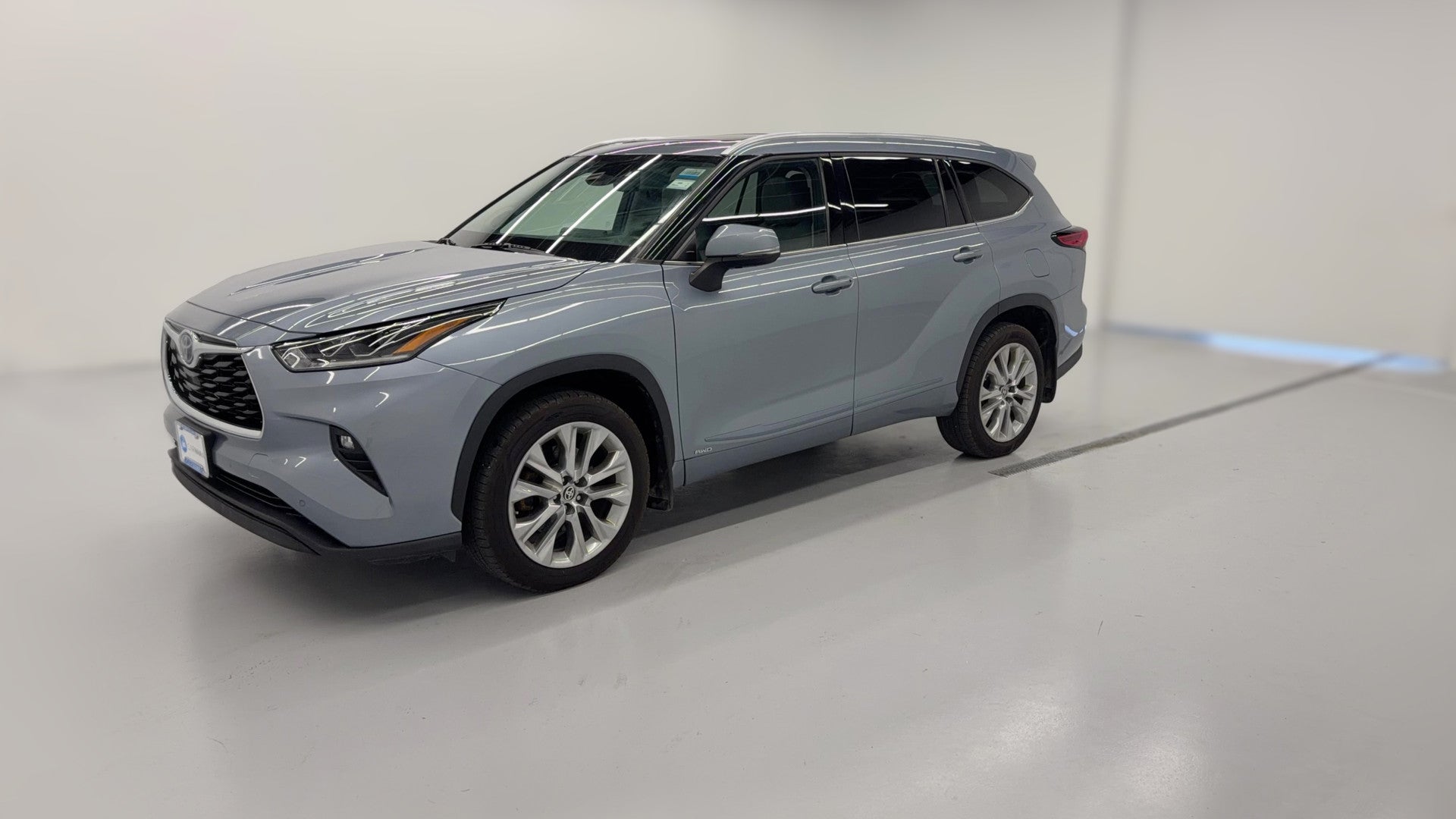 2023 Toyota Highlander Hybrid vehicle photo