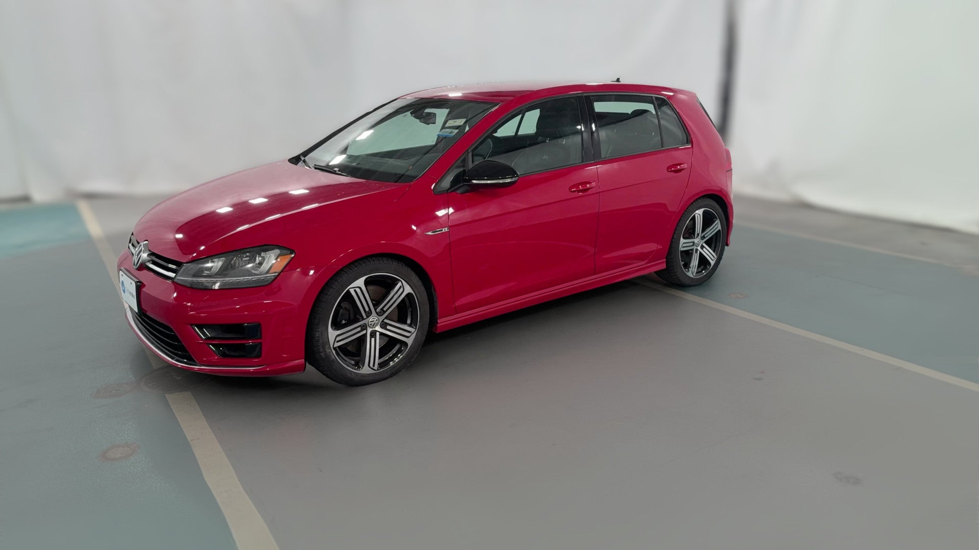 2016 Volkswagen Golf R vehicle photo