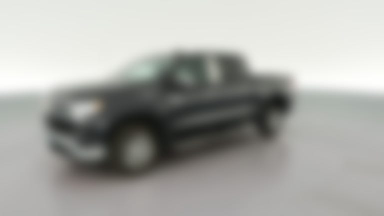 2022 Chevrolet Silverado 1500 Crew Cab vehicle photo
